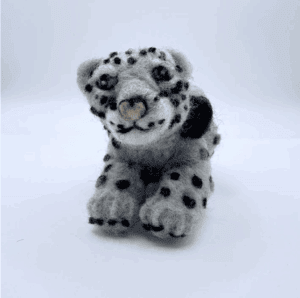 Snow Leopard 'Felti' - Peruvian handmade felted animals